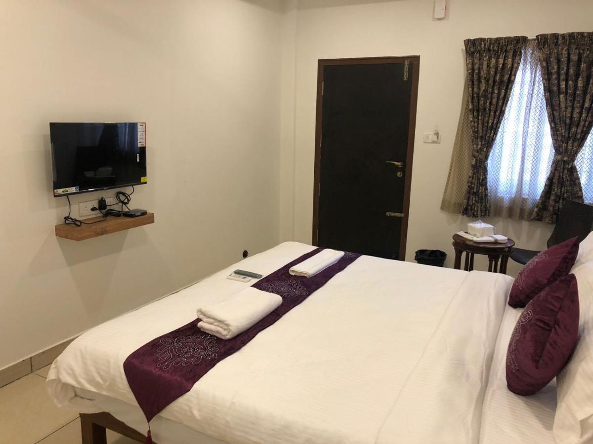 Hotel Amulya Regency Bayappanhalli Zewnętrze zdjęcie