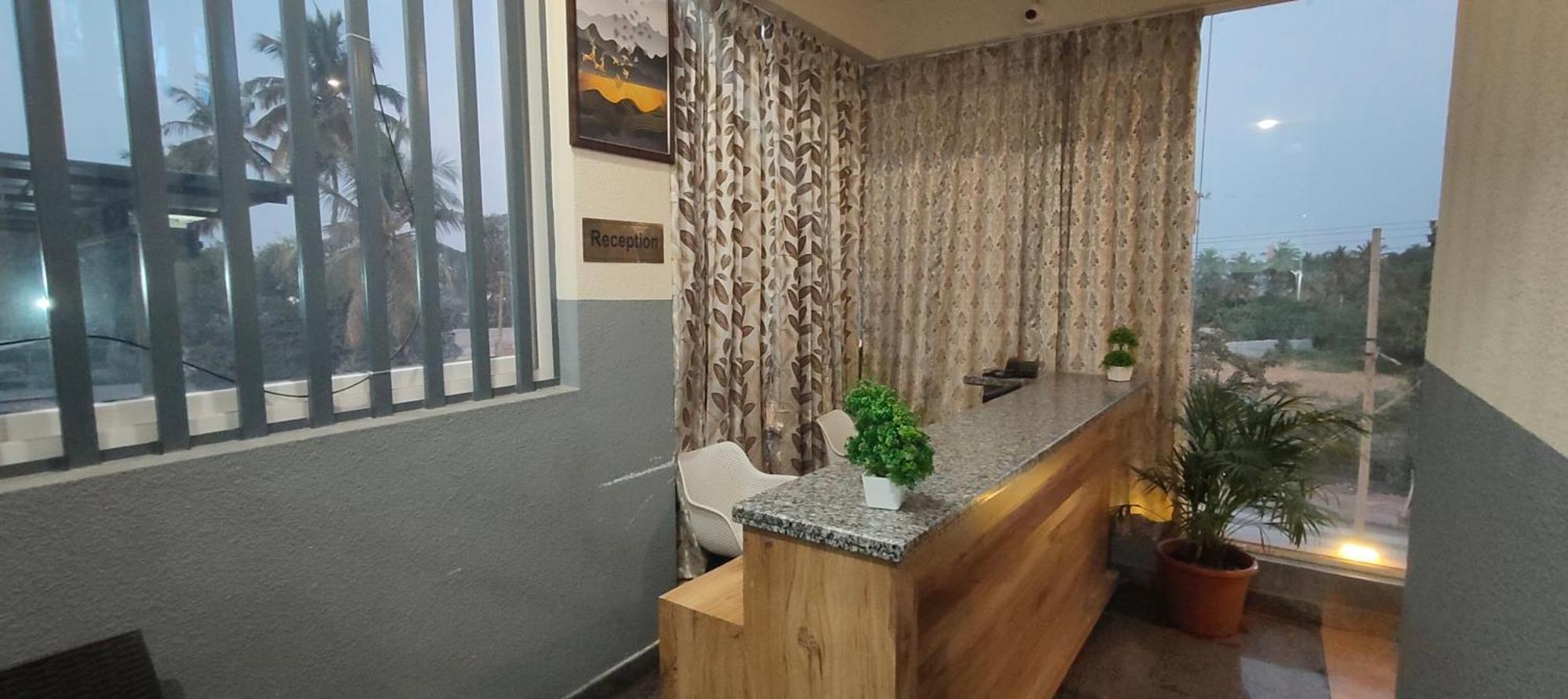 Hotel Amulya Regency Bayappanhalli Zewnętrze zdjęcie