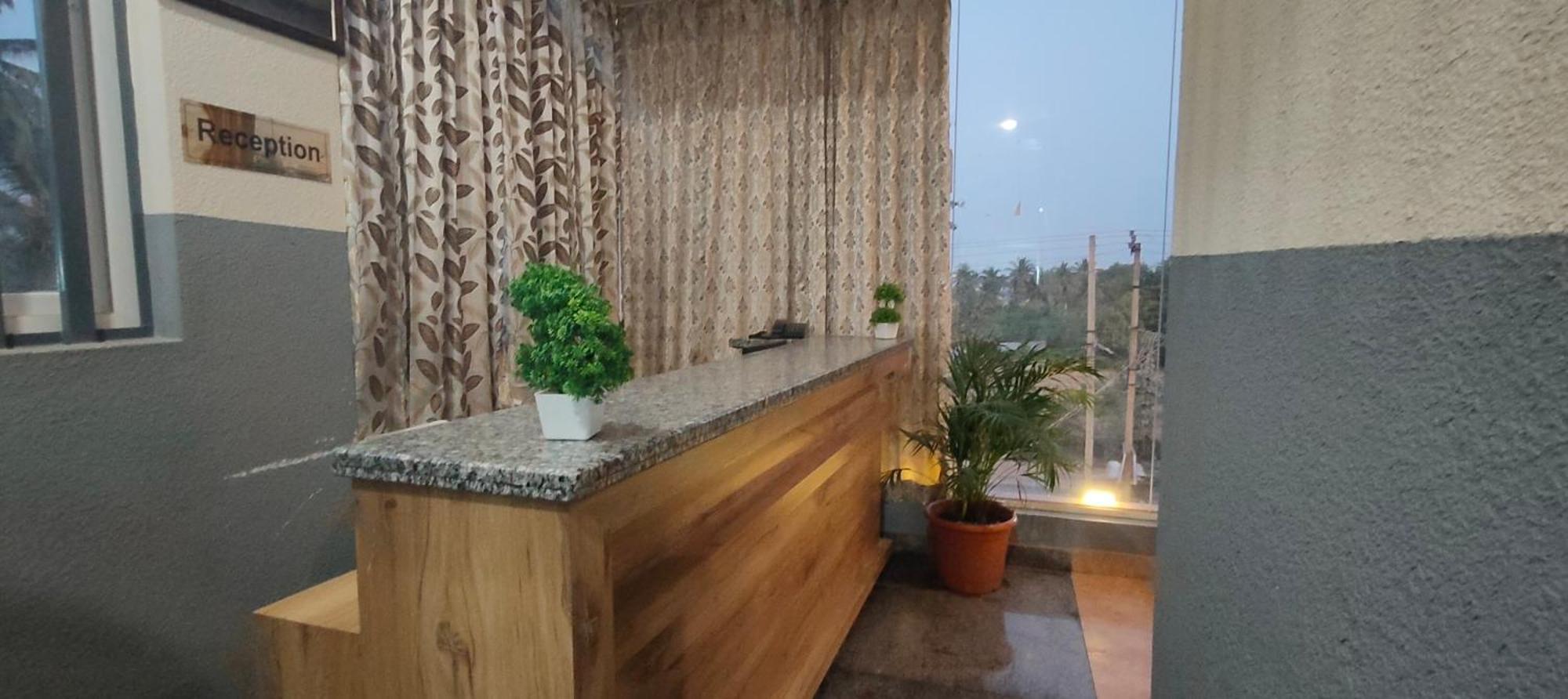 Hotel Amulya Regency Bayappanhalli Zewnętrze zdjęcie