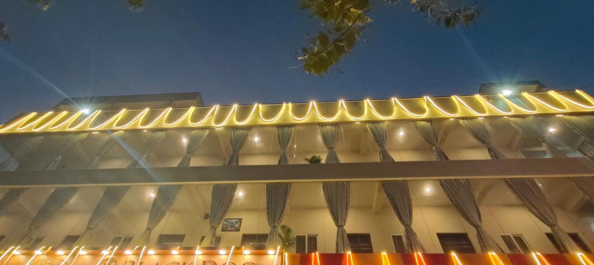 Hotel Amulya Regency Bayappanhalli Zewnętrze zdjęcie
